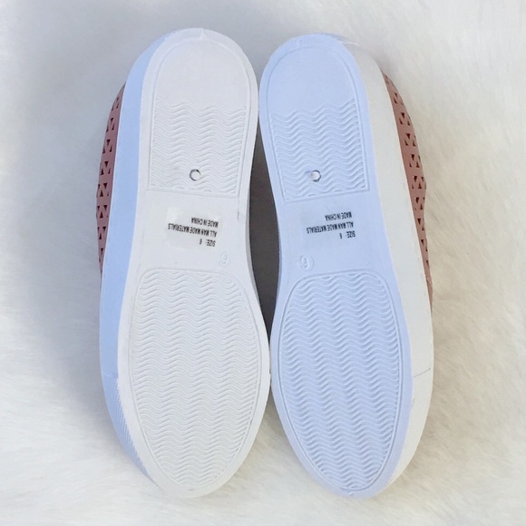 1 LEFT ‼️ HP‼️ Roya Slip On Sneakers MAUVE - Picture 8 of 8